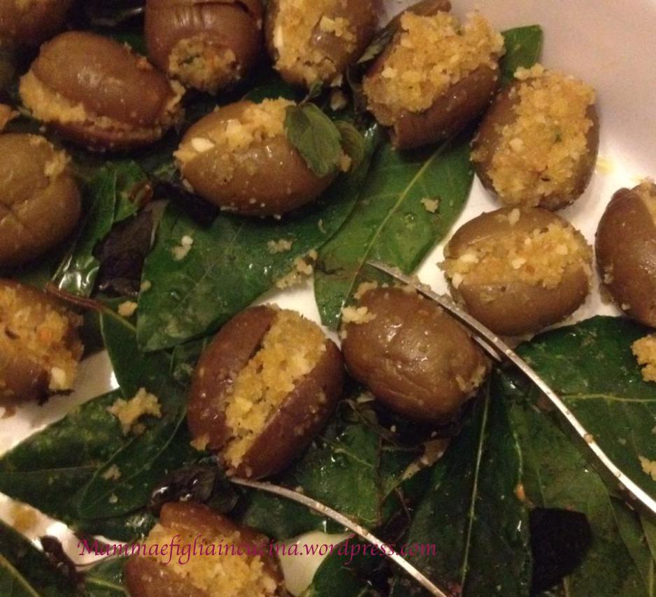 Olive bianche ripieni home made
