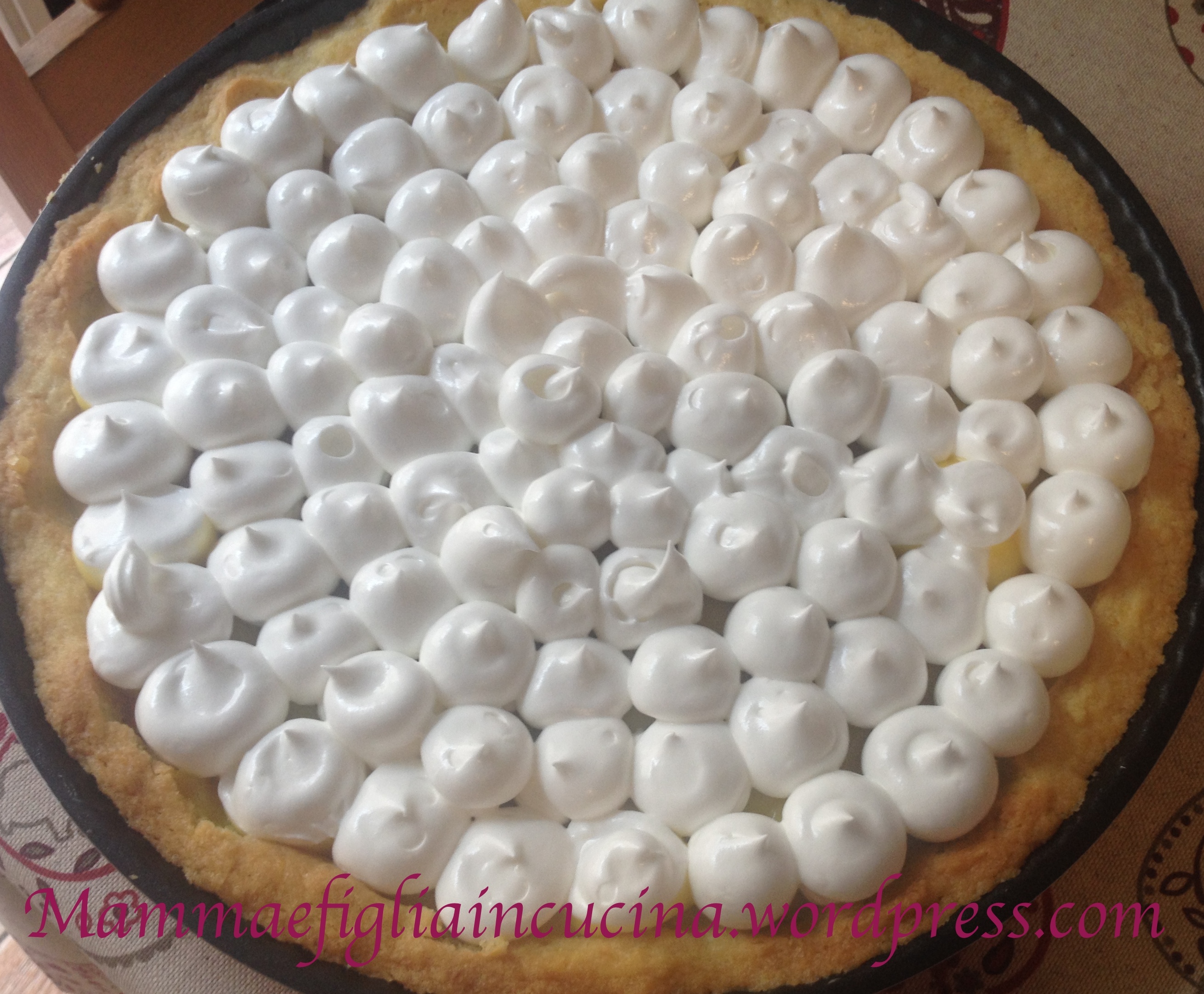 Torta meringata al limone