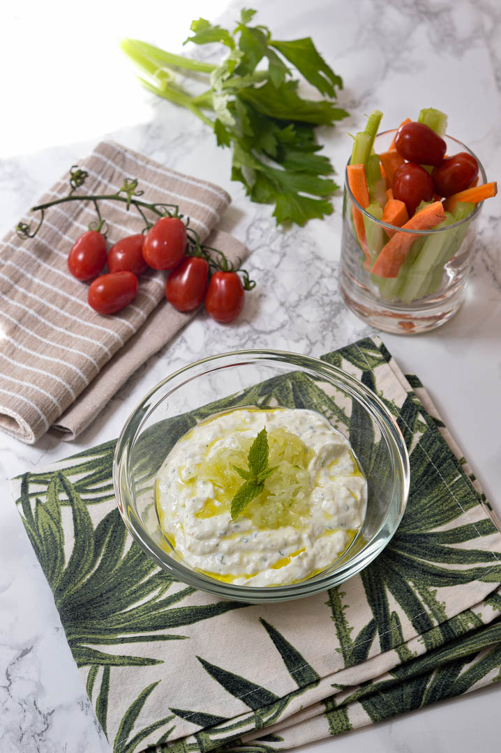 salsa-tzatziki