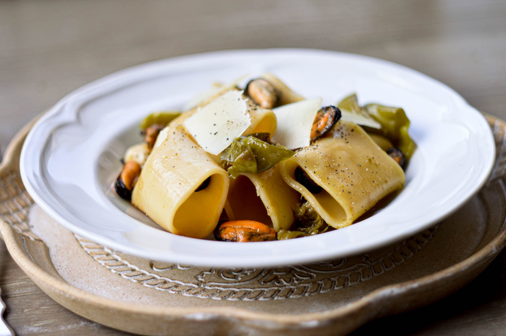 paccheri-cozze-pecorino-peperoncini-verdi